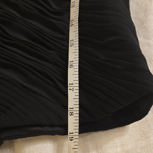 Black Sleeveless Embellished Bustier Tank Top - Picture 16 of 16